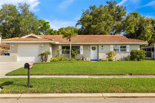11781 68th Ave, SEMINOLE, FL, 33772-6104 | Card Image