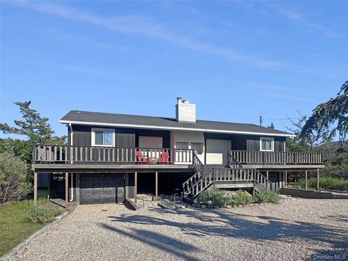 1225 Leeton Dr, Southold, NY, 11971-2520 | Card Image