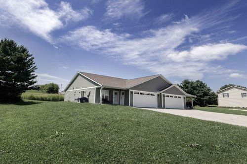 1398 Bea Ann Drive, Dodgeville, WI, 53533 | Card Image