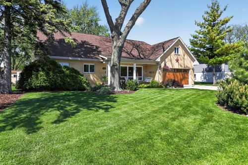 700 E Turner Avenue, Roselle, IL, 60172 | Card Image