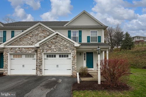 728 Winding Ln, HARRISBURG, PA, 17111-2358 | Card Image