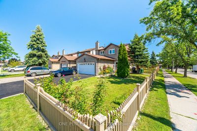 4365 Forest Fire Lane, House other with 4 bedrooms, 4 bathrooms and 6 parking in Mississauga ON | Image 2