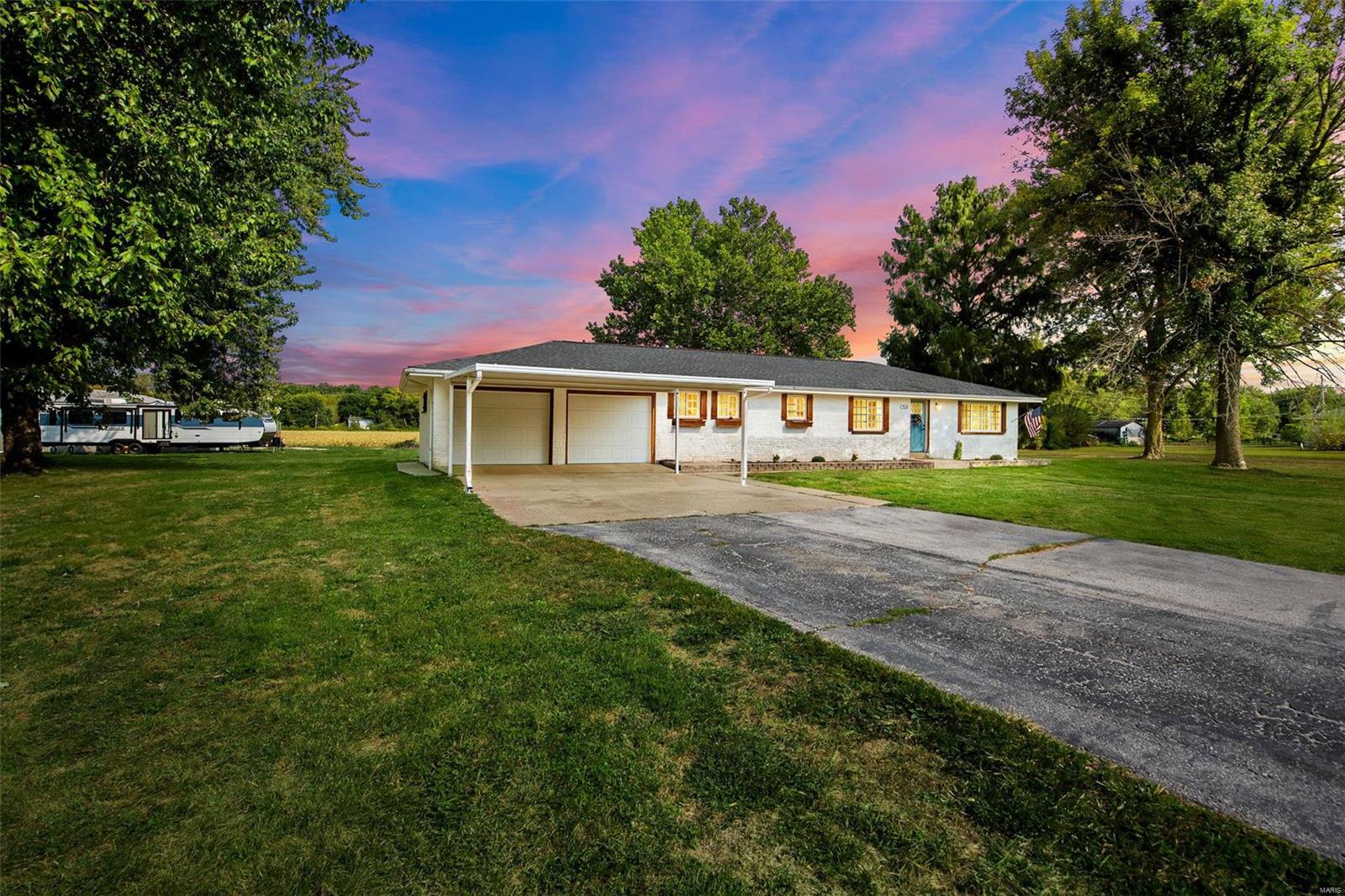 Trackside Dr, Winfield, MO 63389