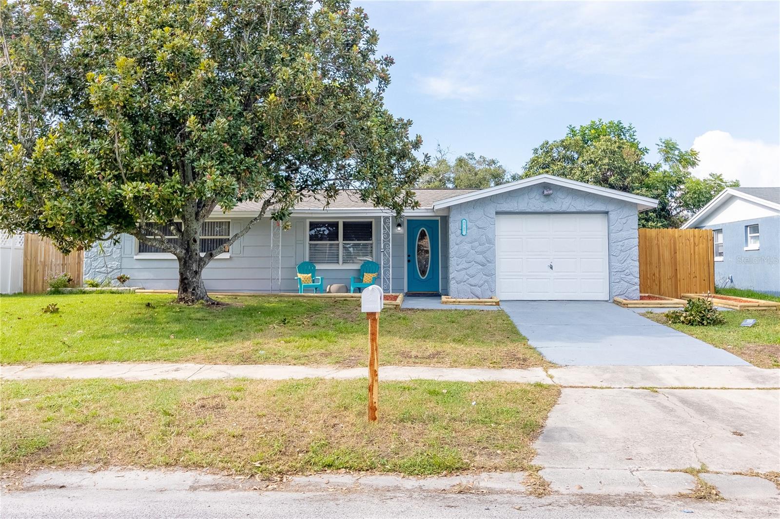 Riddle Rd, Holiday, FL 34690