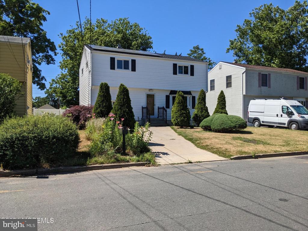 Chapin Ave, Red Bank, NJ 07701