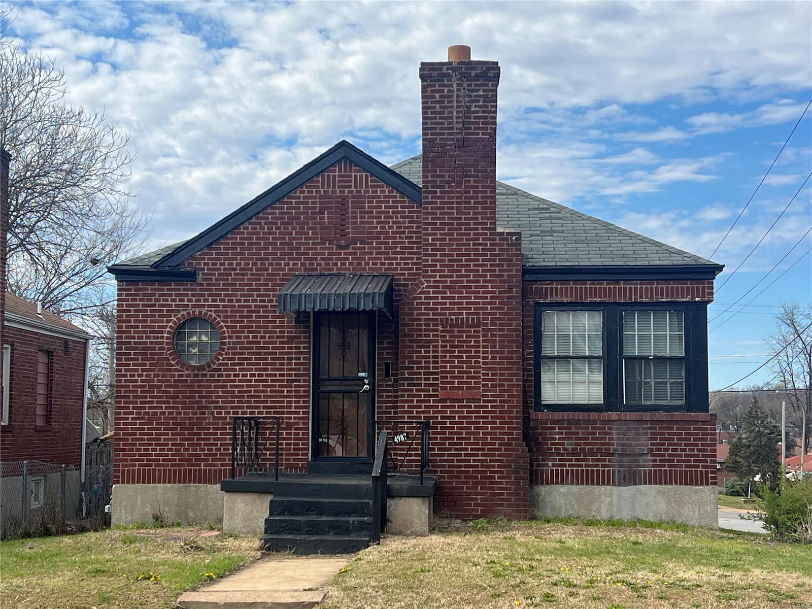 Plover Ave, Saint Louis, MO 63120
