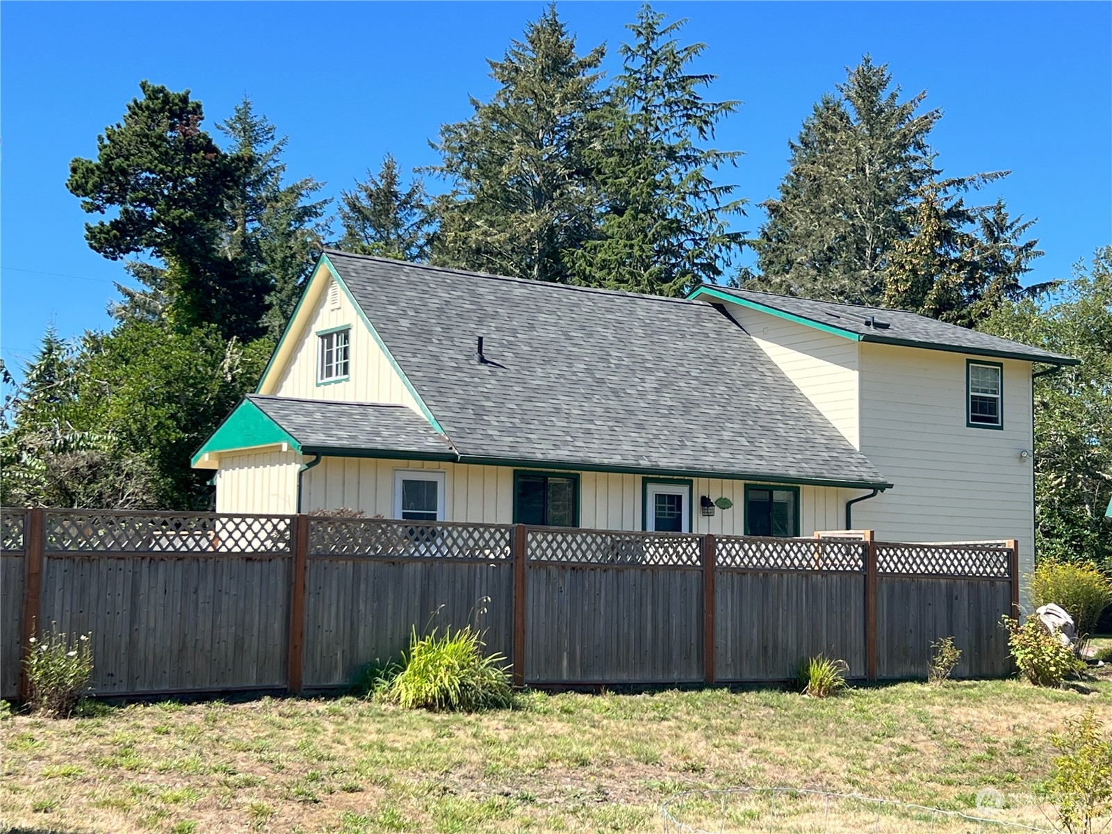 272nd St, Ocean Park, WA 98640