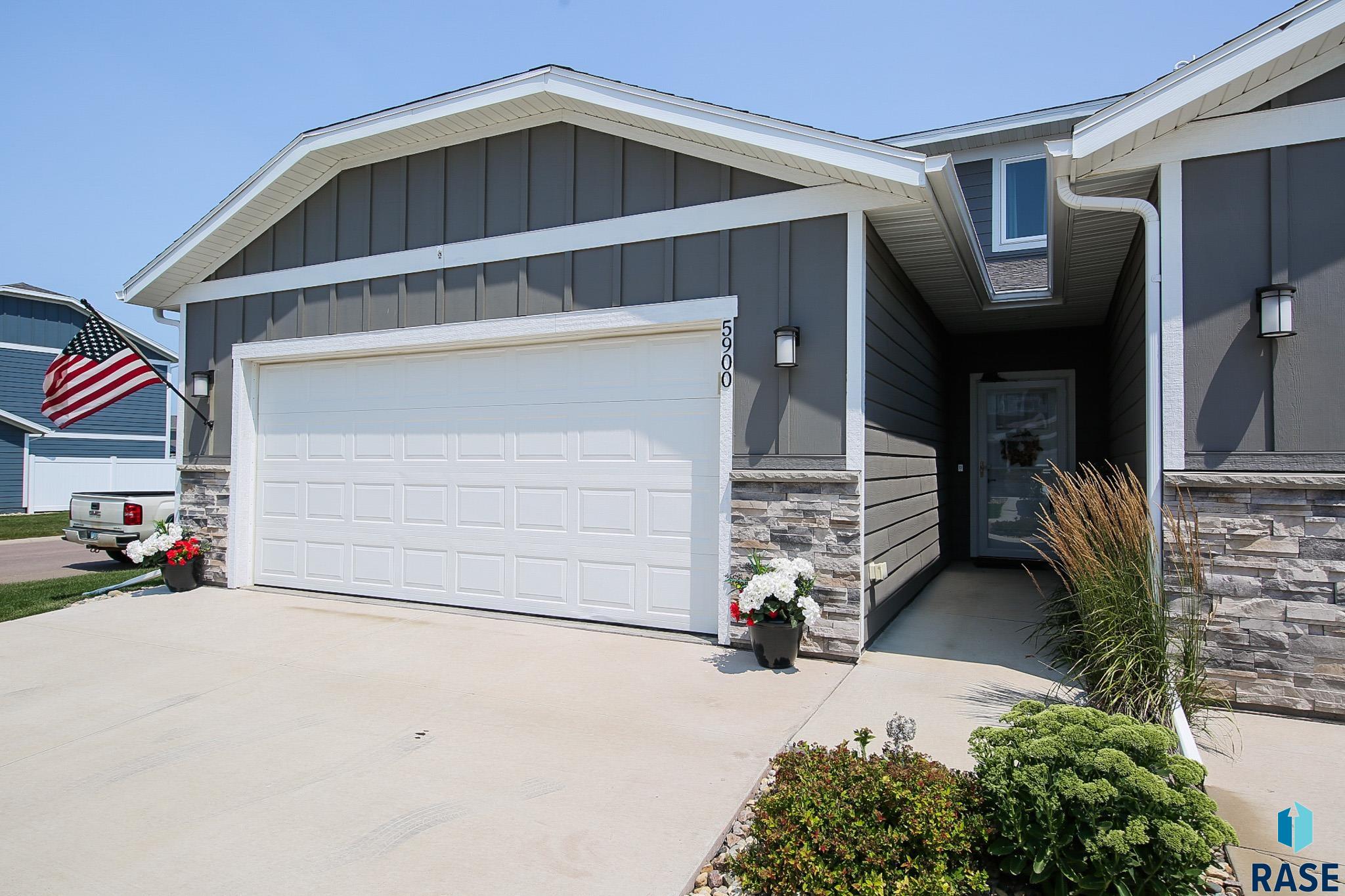 Whisper Creek Pl, Sioux Falls, SD 57108