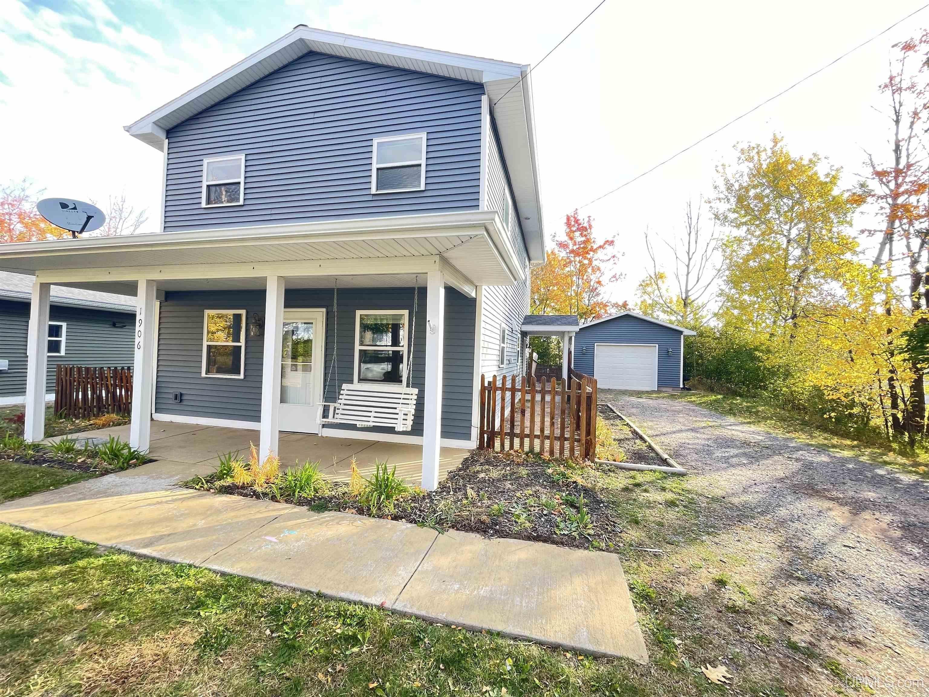 Van Evera Ave, Marquette, MI 49855