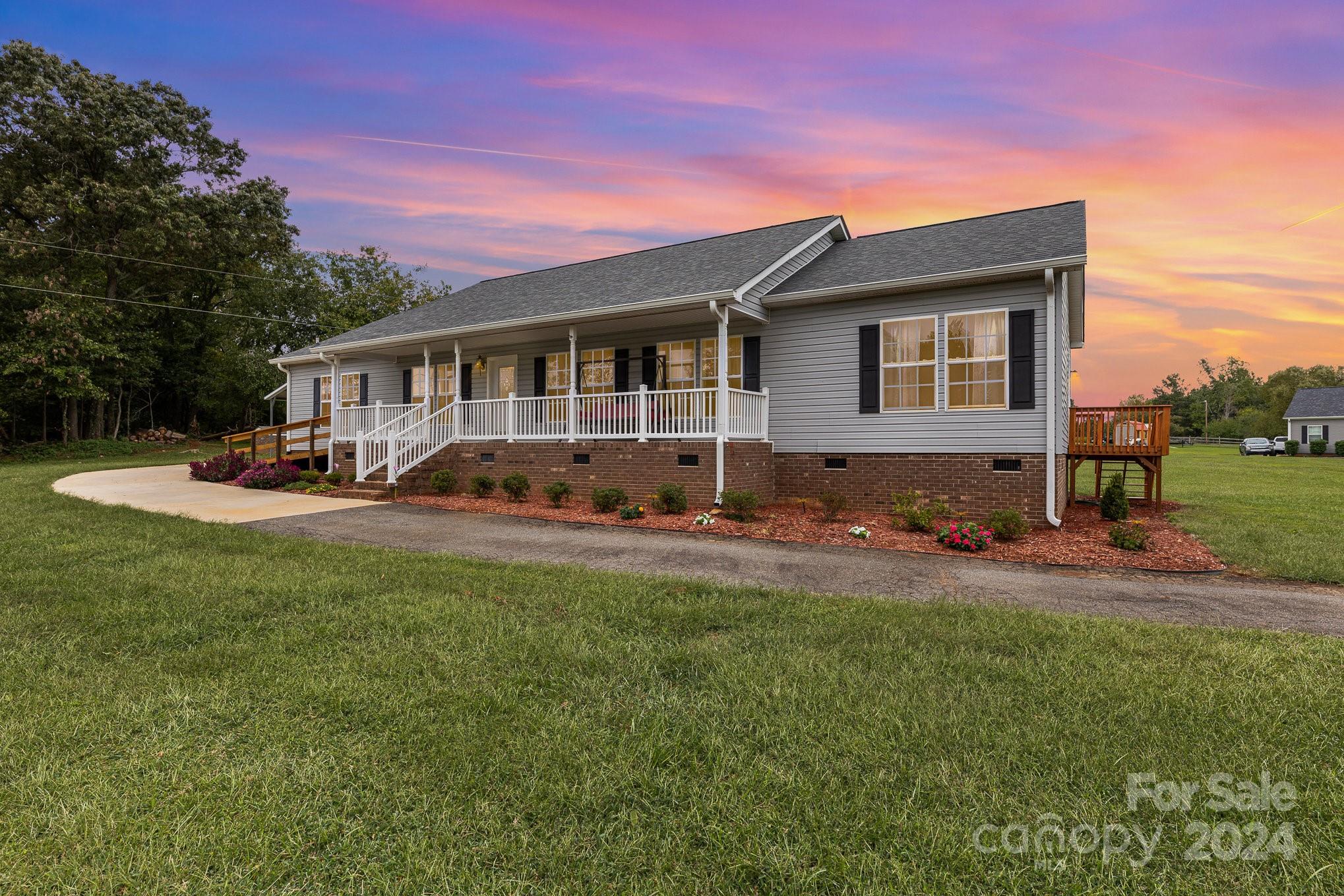 Merestead Way, New London, NC 28127