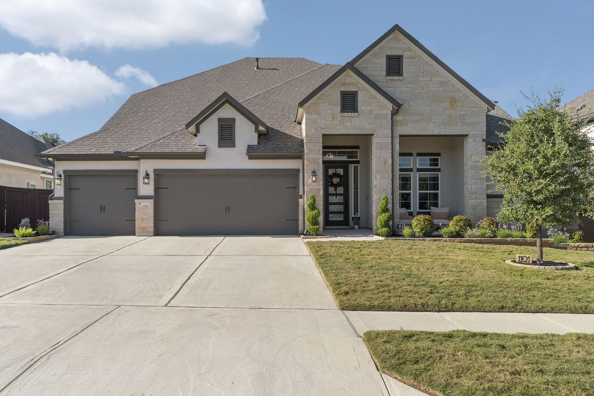 Overstreet Ln, Leander, TX 78641