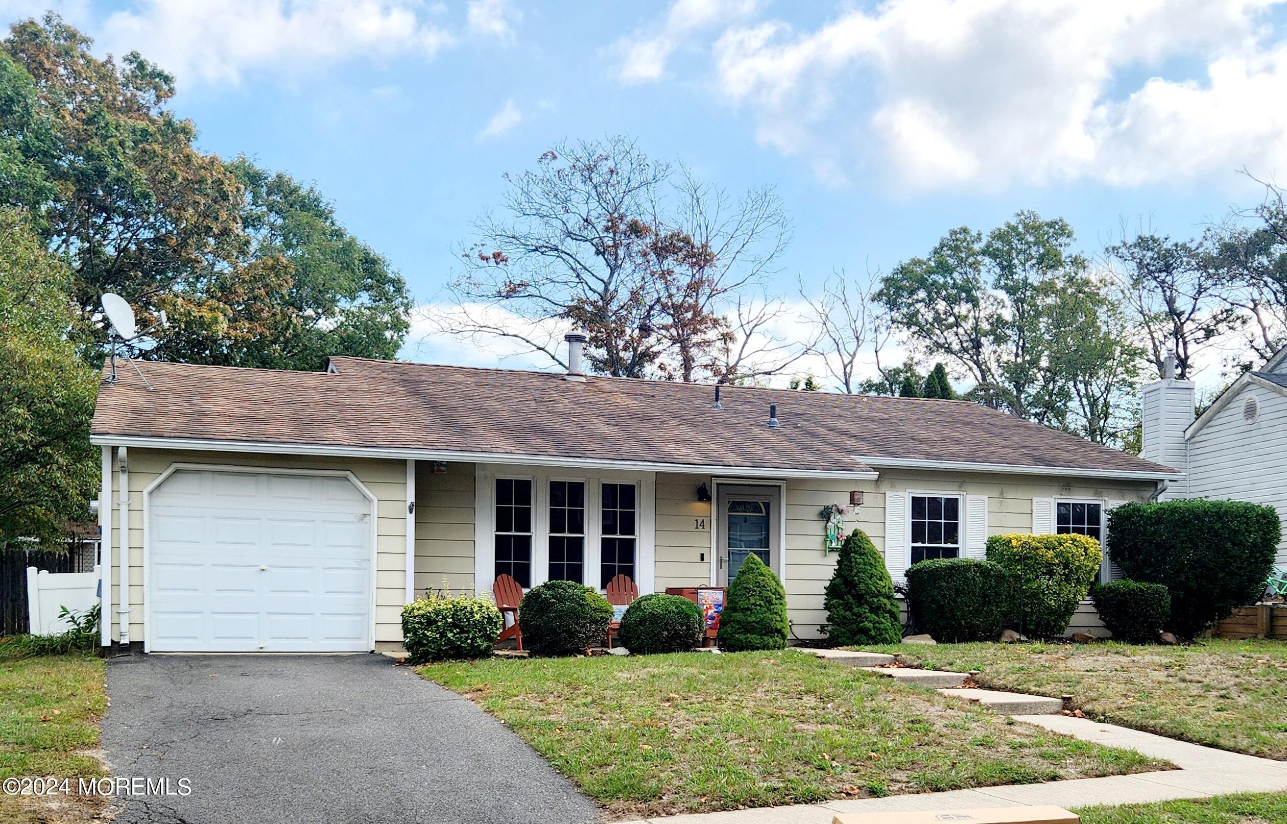 Sextant Dr, Barnegat, NJ 08005