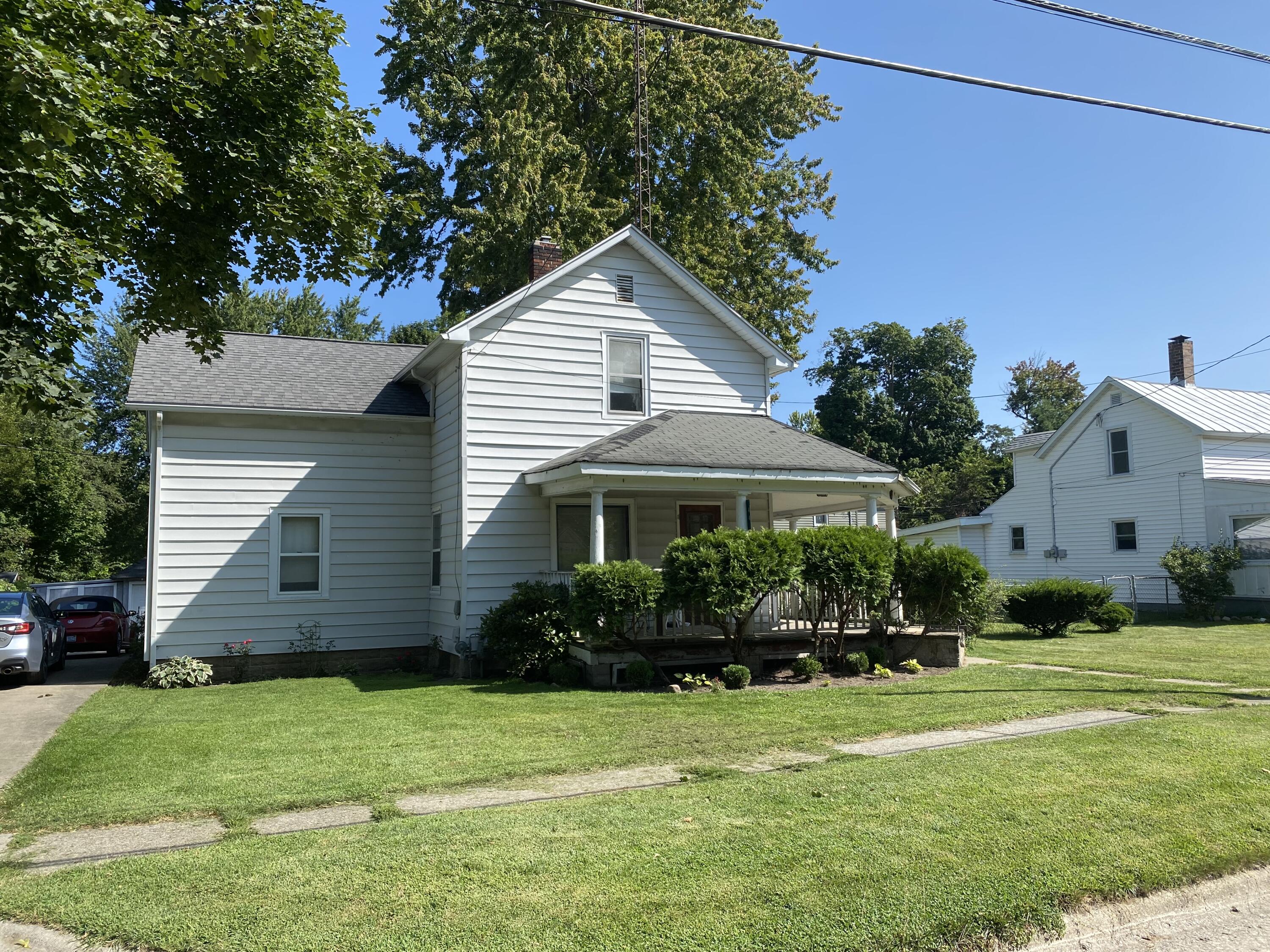 Henry St, Coldwater, MI 49036
