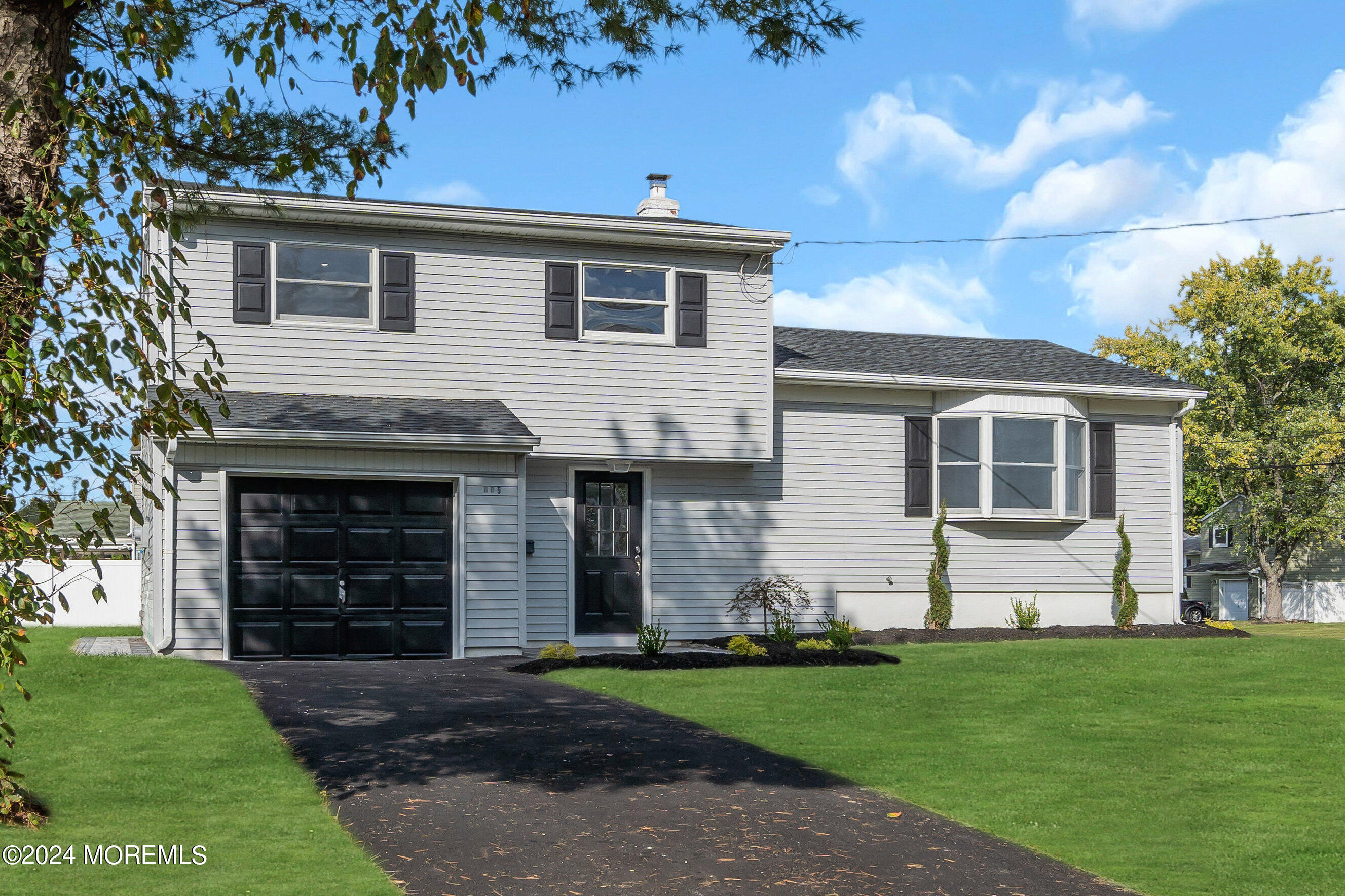 Dogwood Ter, Middletown, NJ 07748