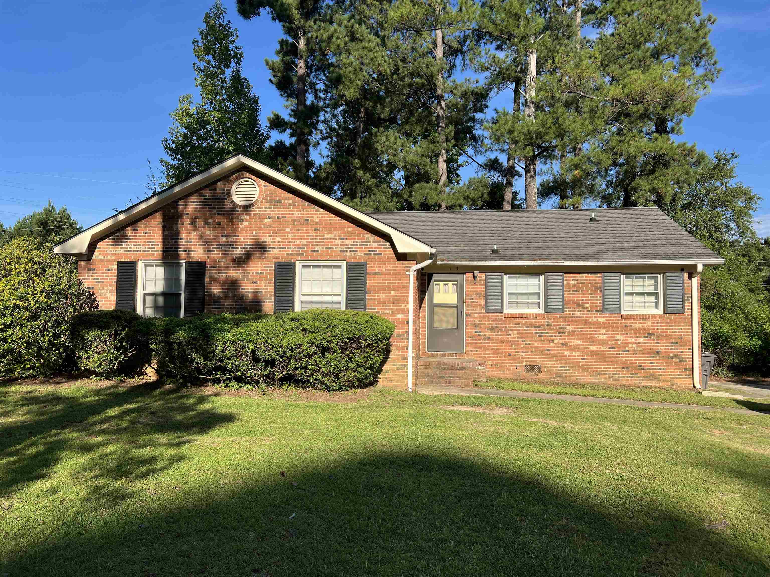 Heather Dr, Spartanburg, SC 29301