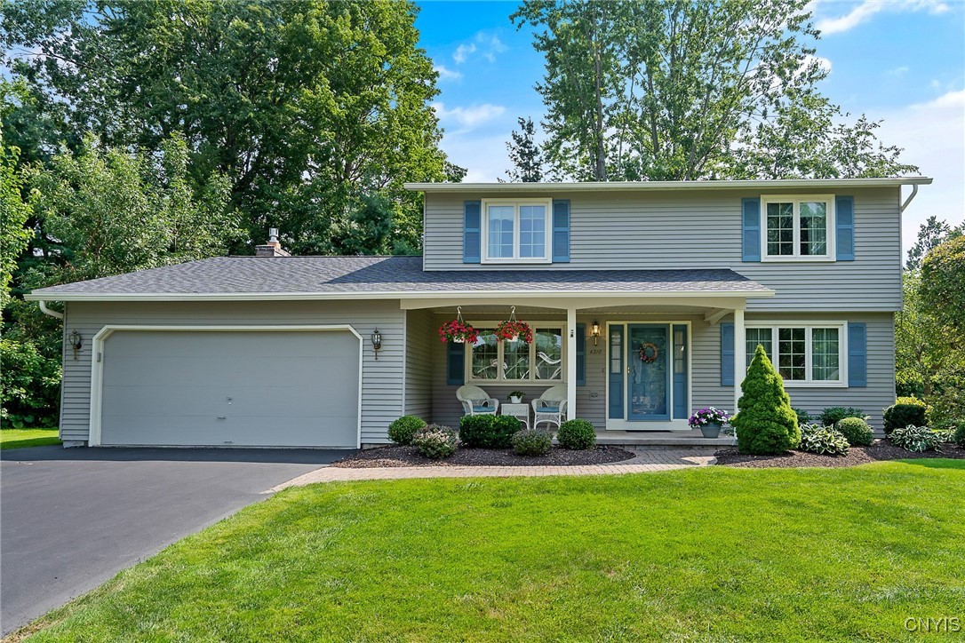 Cinnamon Path, Liverpool, NY 13090