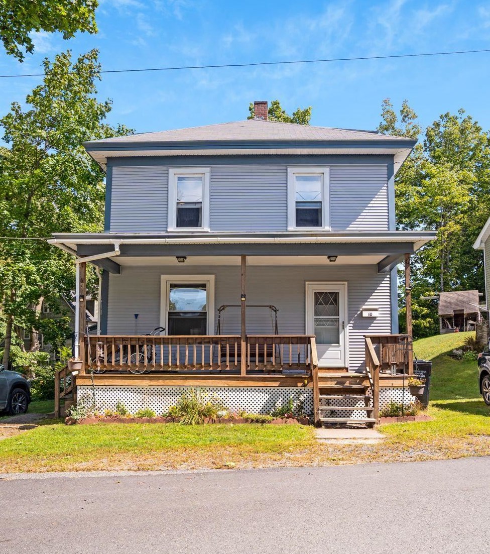 Mckenzie Dr, Windsor, VT 05089