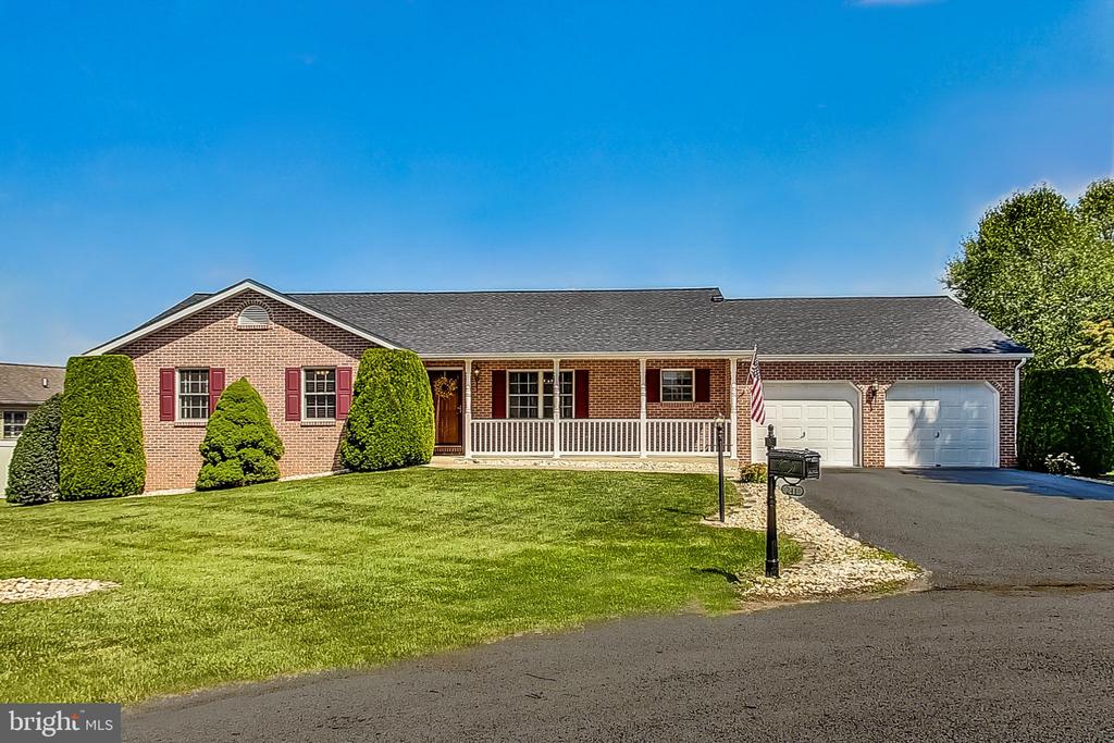 Montclair Ct, Hagerstown, MD 21742