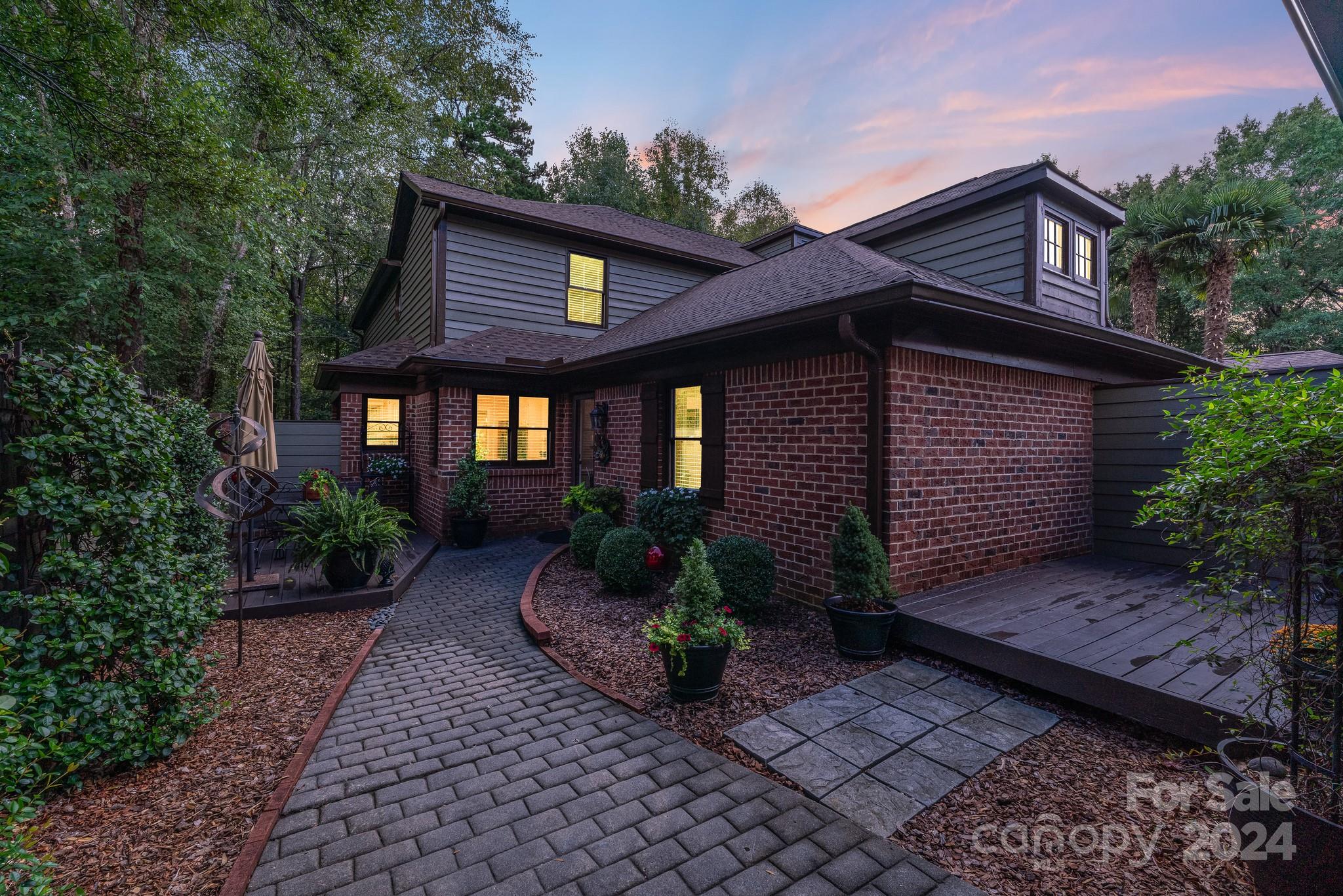 Newmans Ln, Charlotte, NC 28270