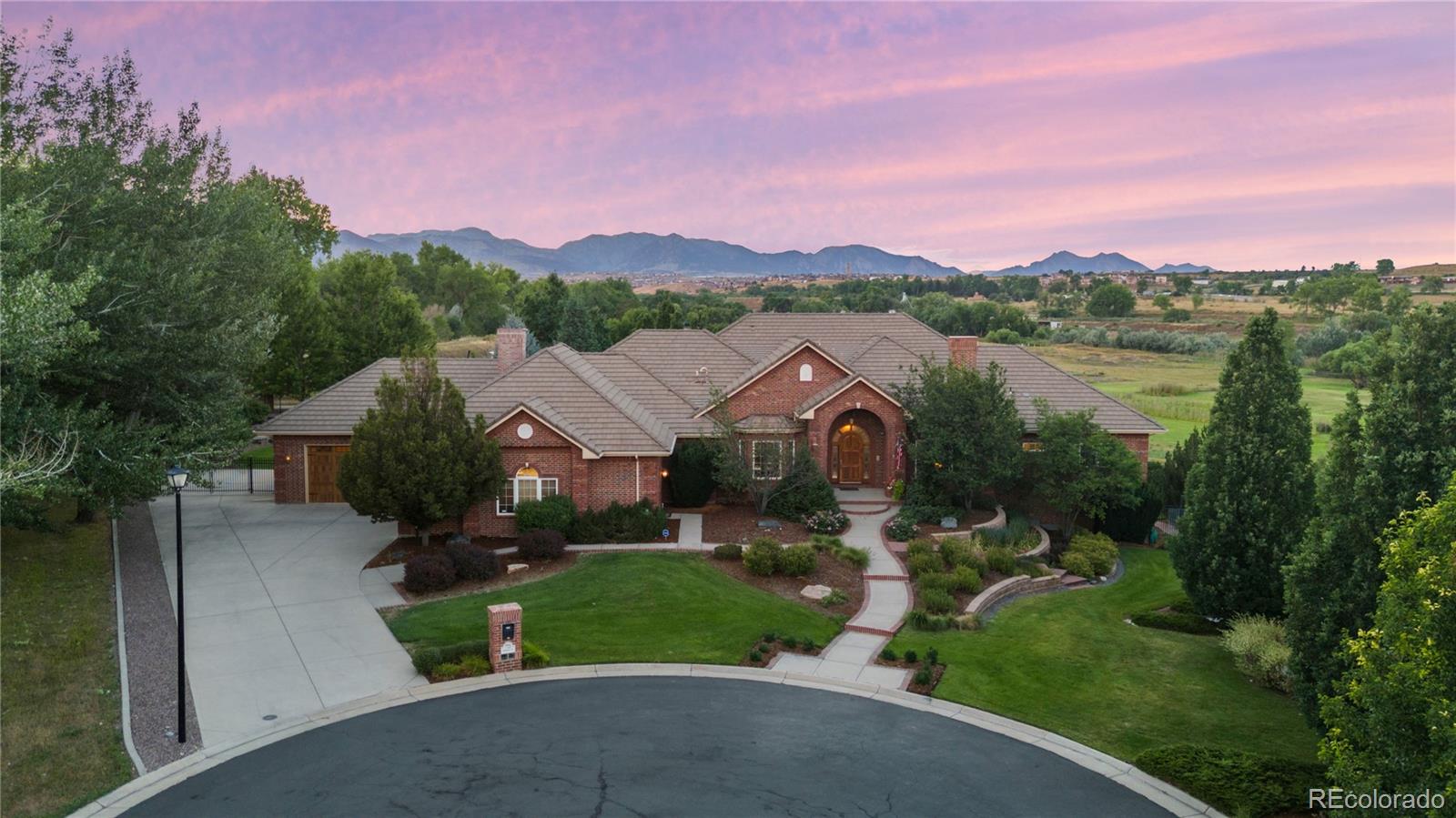 Devinney Ct, Arvada, CO 80005