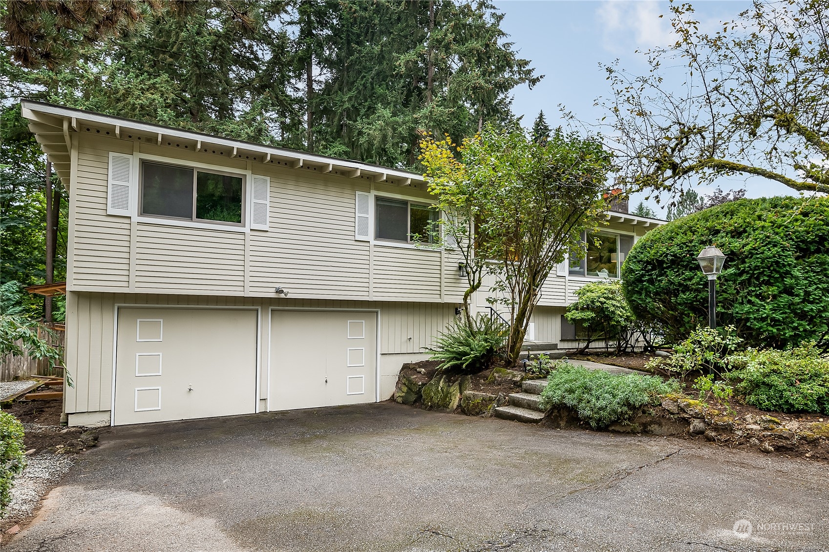 118th Pl, Kirkland, WA 98034