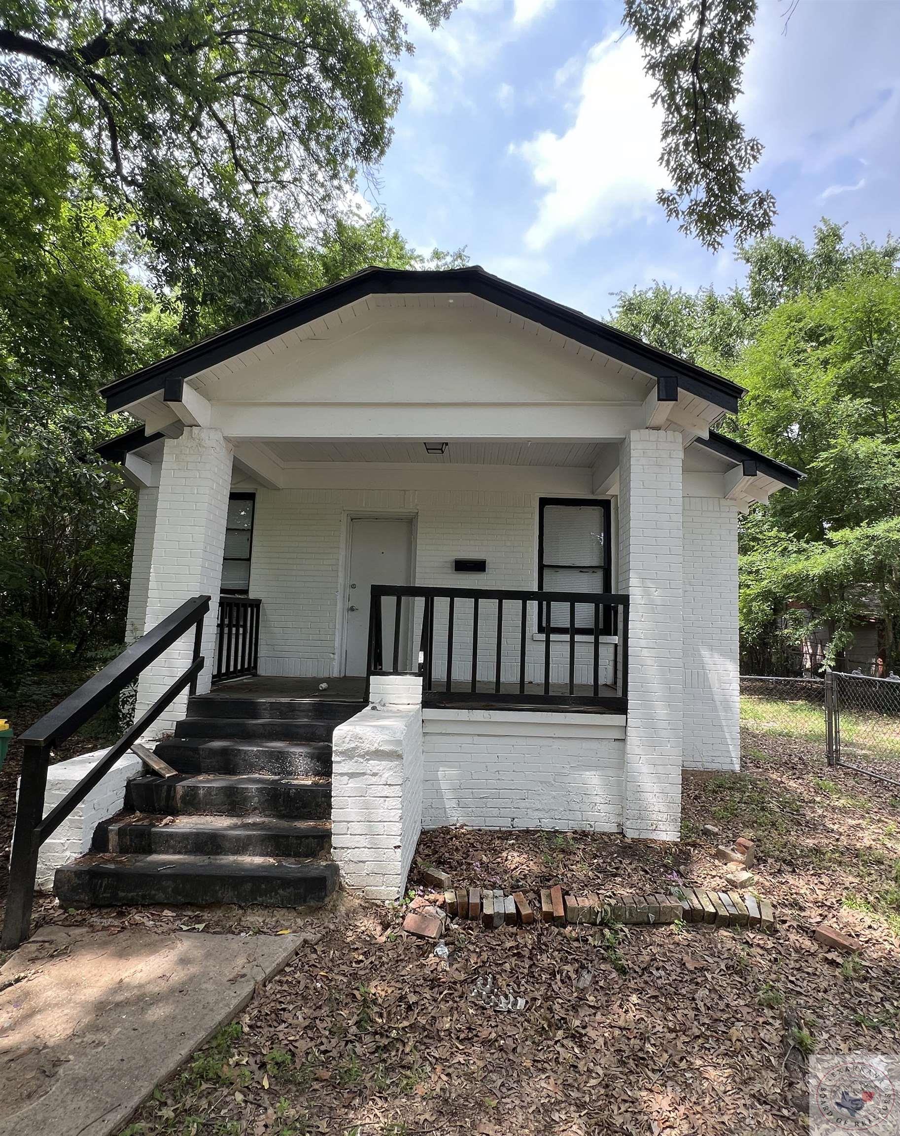Melton St, Texarkana, TX 75501