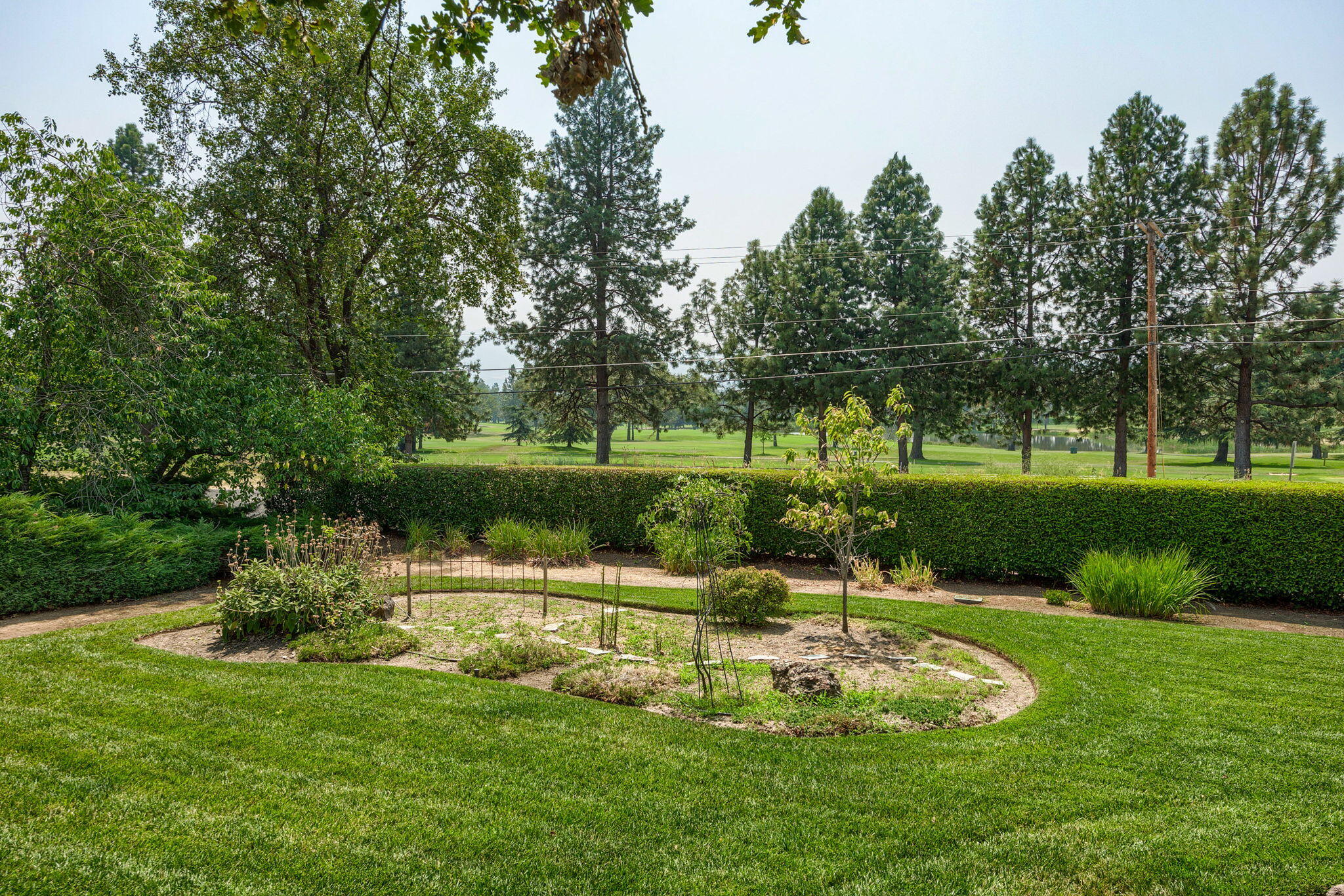 Fairview Dr, Medford, OR 97504