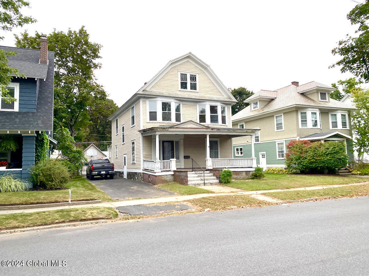Coolidge Ave, Glens Falls, NY 12801