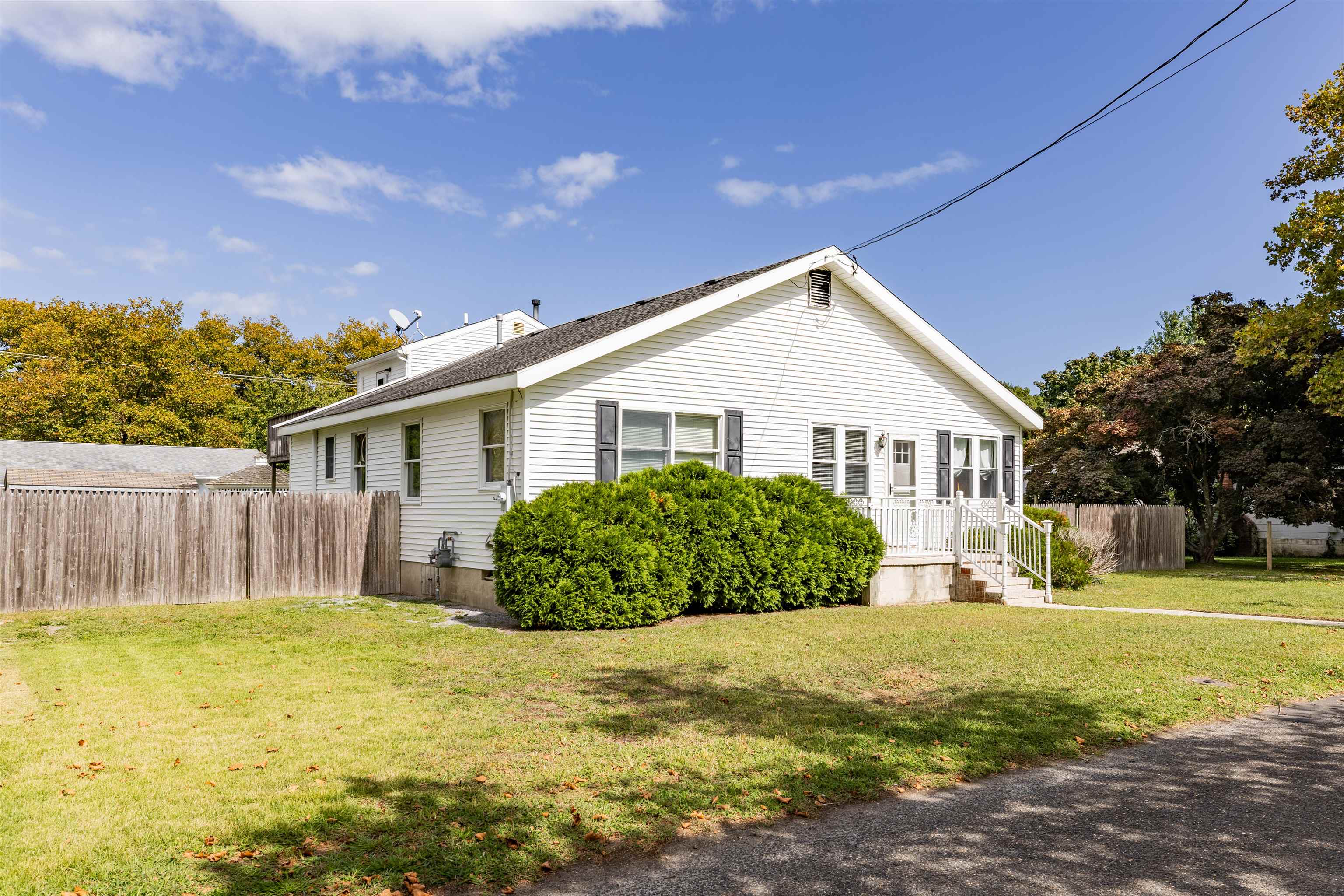Bucknell Ave, Villas, NJ 08251
