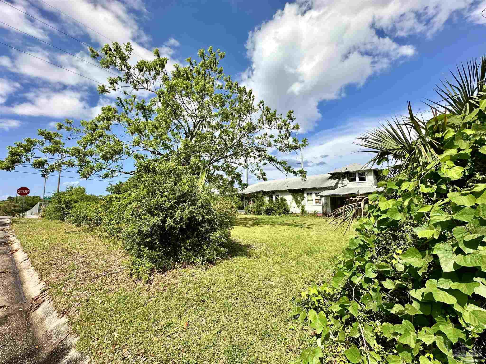Jackson St, Pensacola, FL 32501