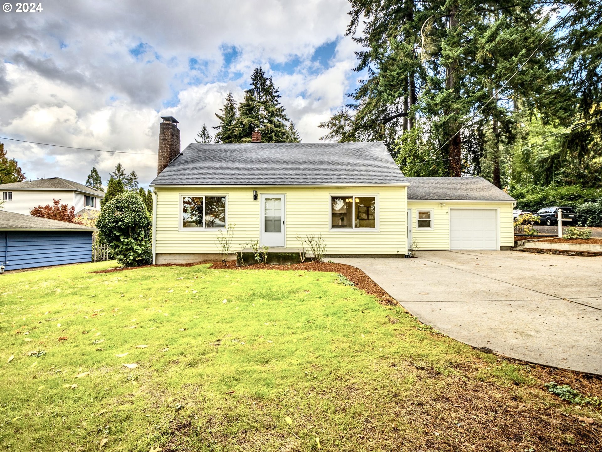 Oatfield Rd, Portland, OR 97267