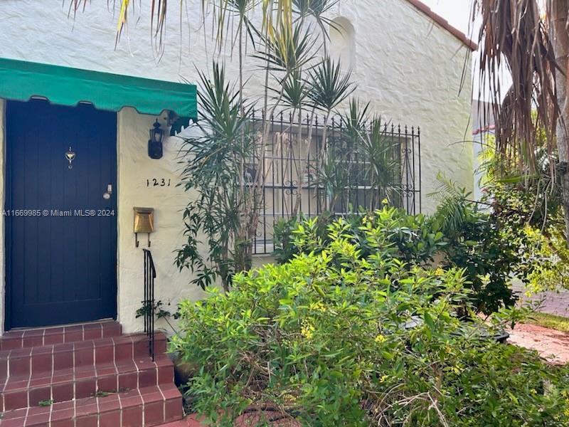 Lisbon St, Coral Gables, FL 33134