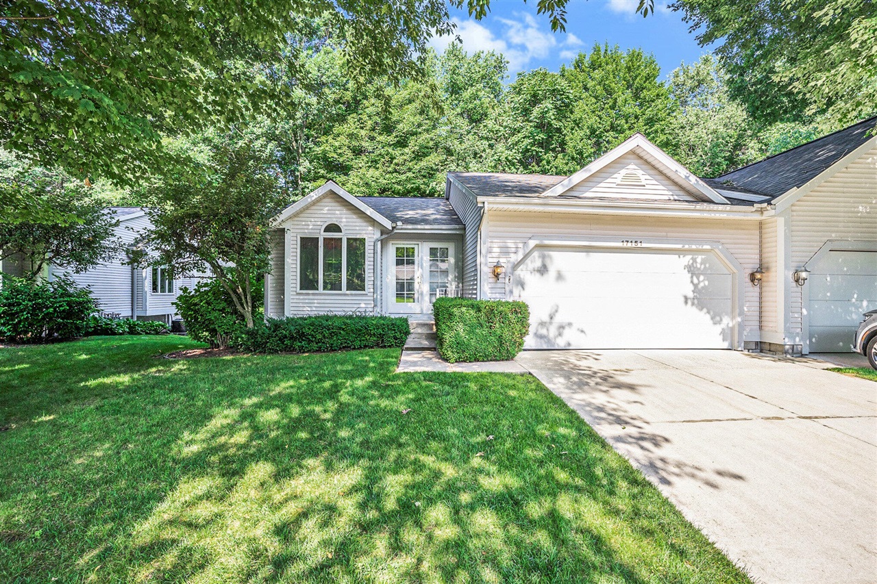 Arthur Ct, Spring Lake, MI 49456