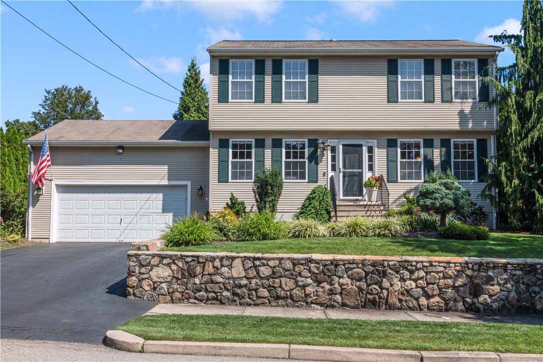 Laura Cir, Cranston, RI 02920
