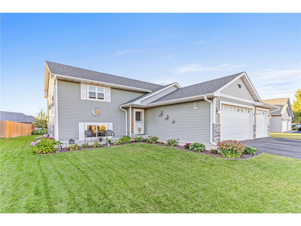 Sequoia Ln, New Richmond, WI 54017