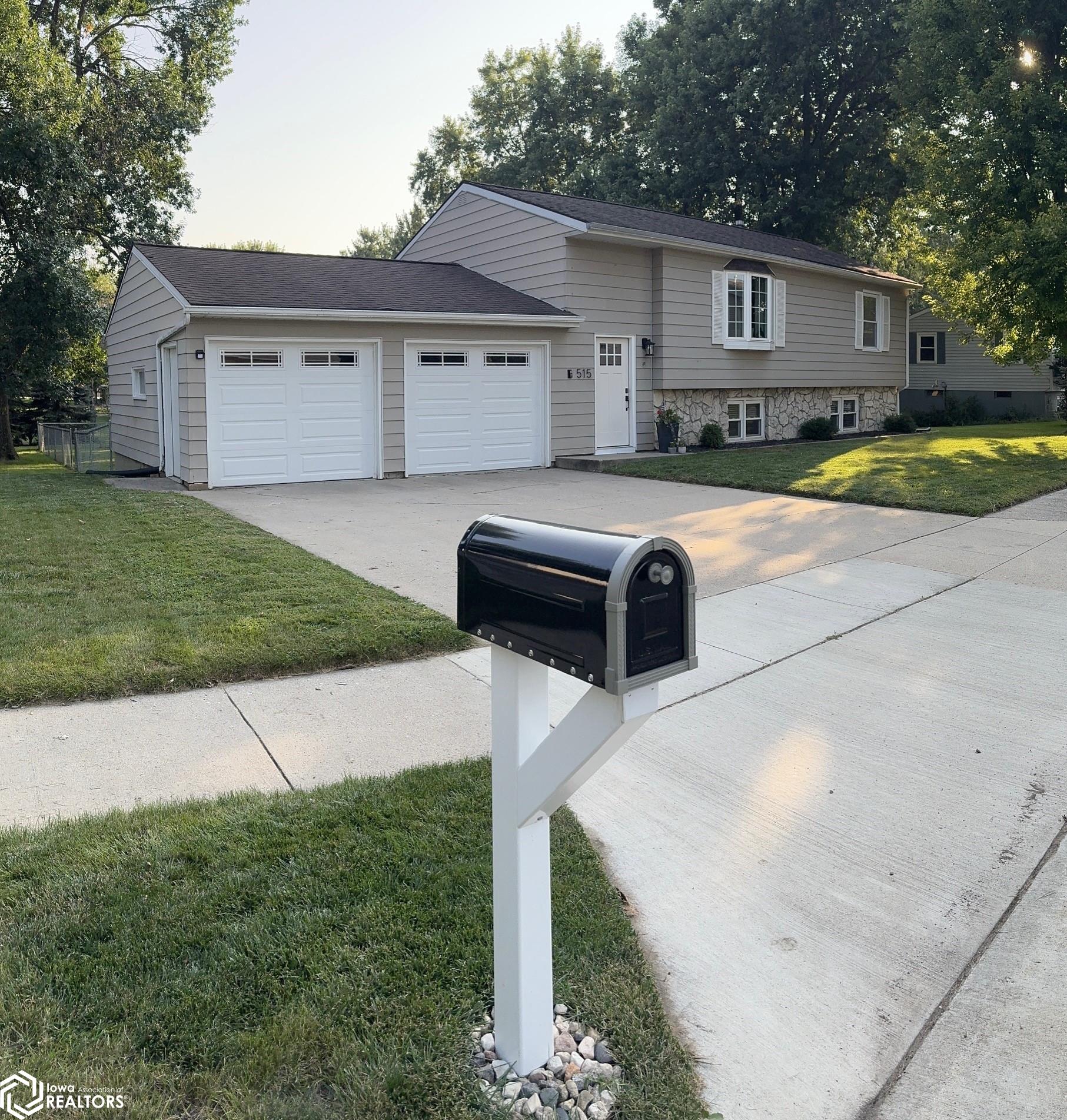 Overmeyer Dr, Algona, IA 50511