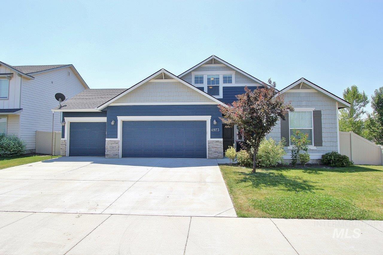 Philomena St, Meridian, ID 83646