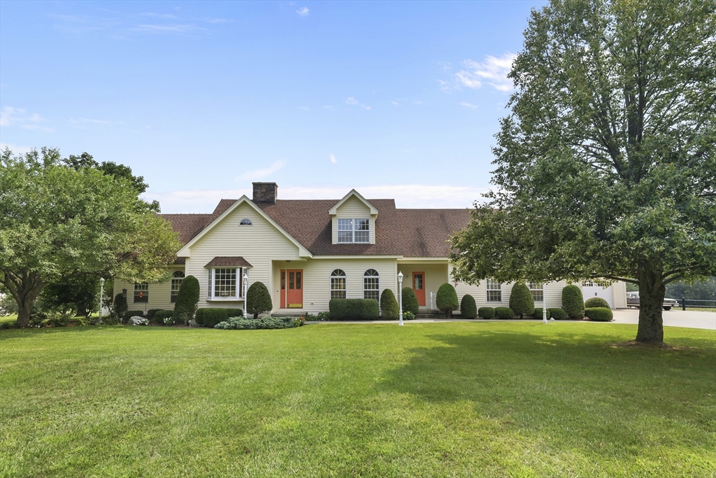 Lynne Ct, Lanesborough, MA 01237
