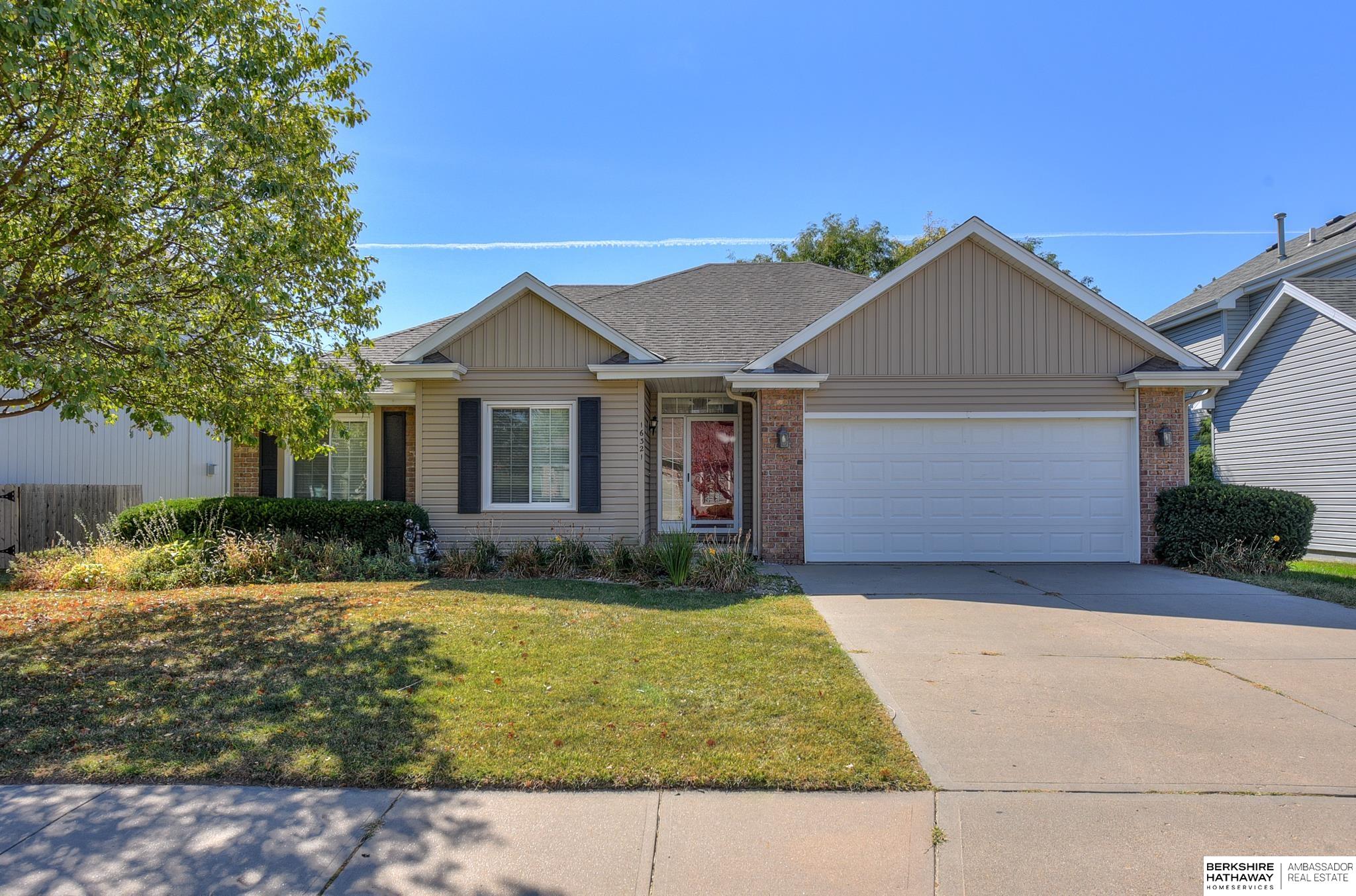 Ames Ave, Omaha, NE 68116