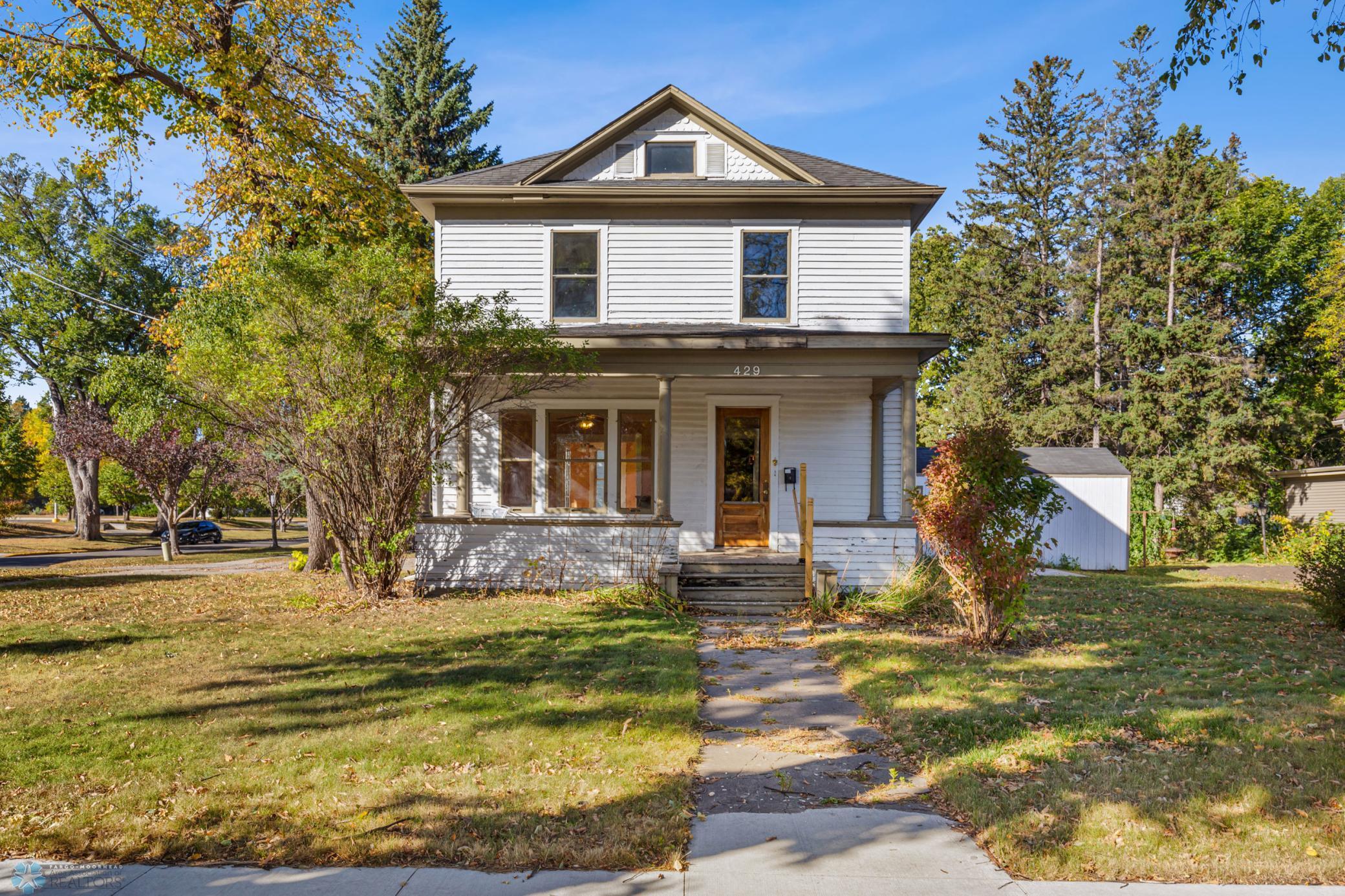 11th St, Moorhead, MN 56560