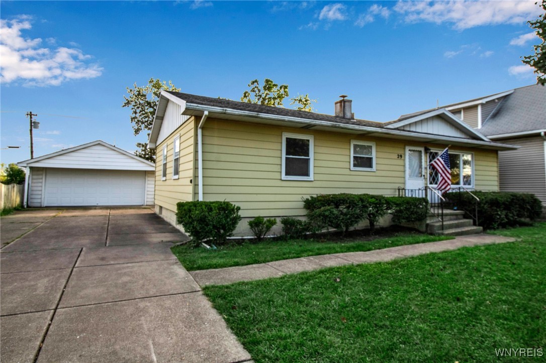 Dunlop Ave, Tonawanda, NY 14150