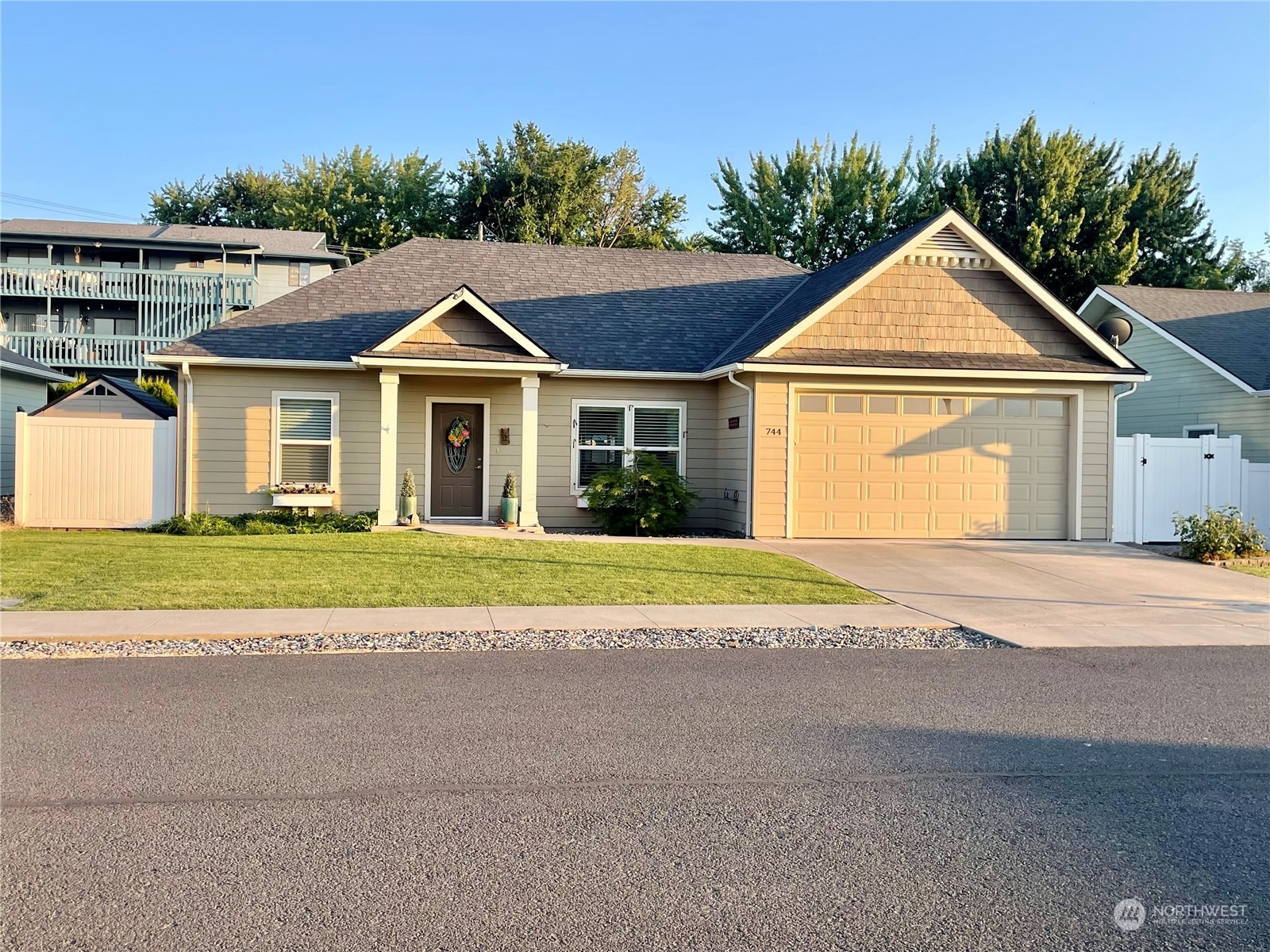 Bedford Loop, College Place, WA 99324
