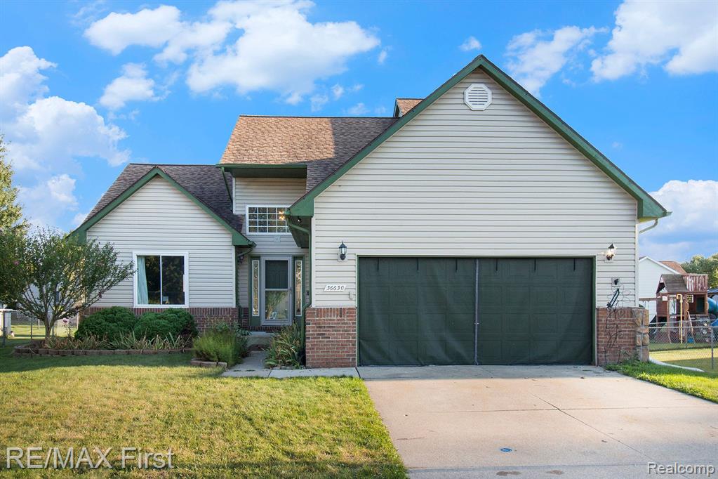 Amanda Ct, Richmond, MI 48062