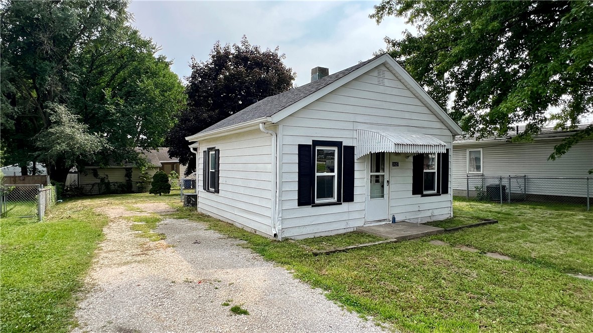Easton Blvd, Des Moines, IA 50317