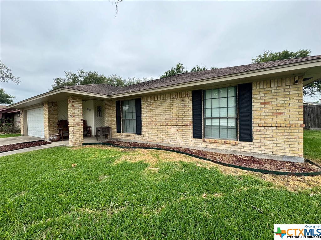 Westwood St, Victoria, TX 77901
