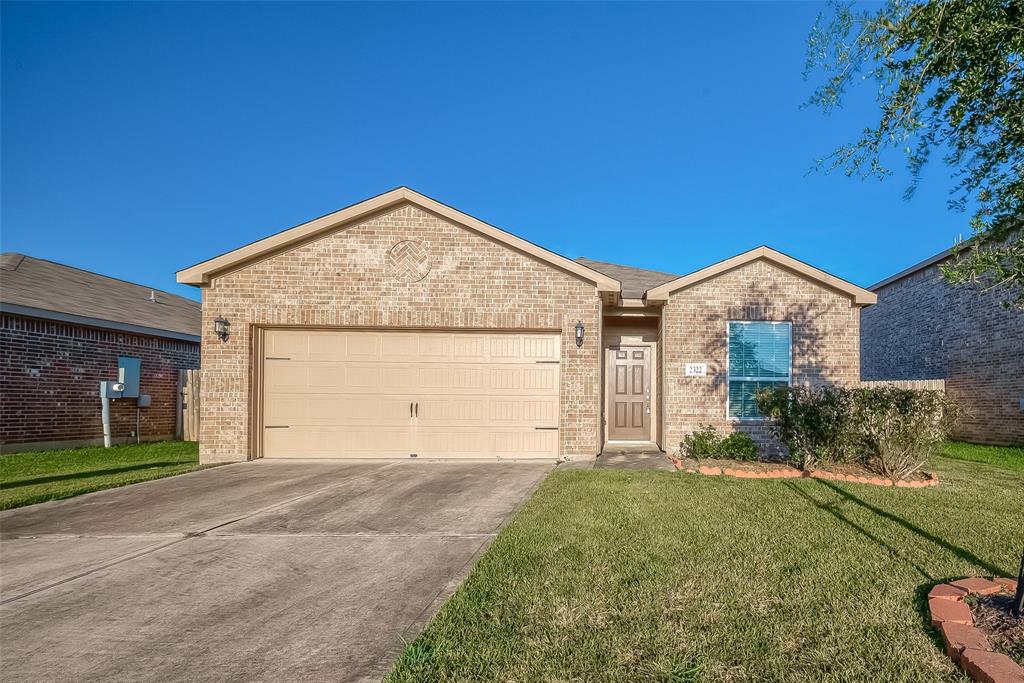 Nautica Terrace Dr, LA Marque, TX 77568
