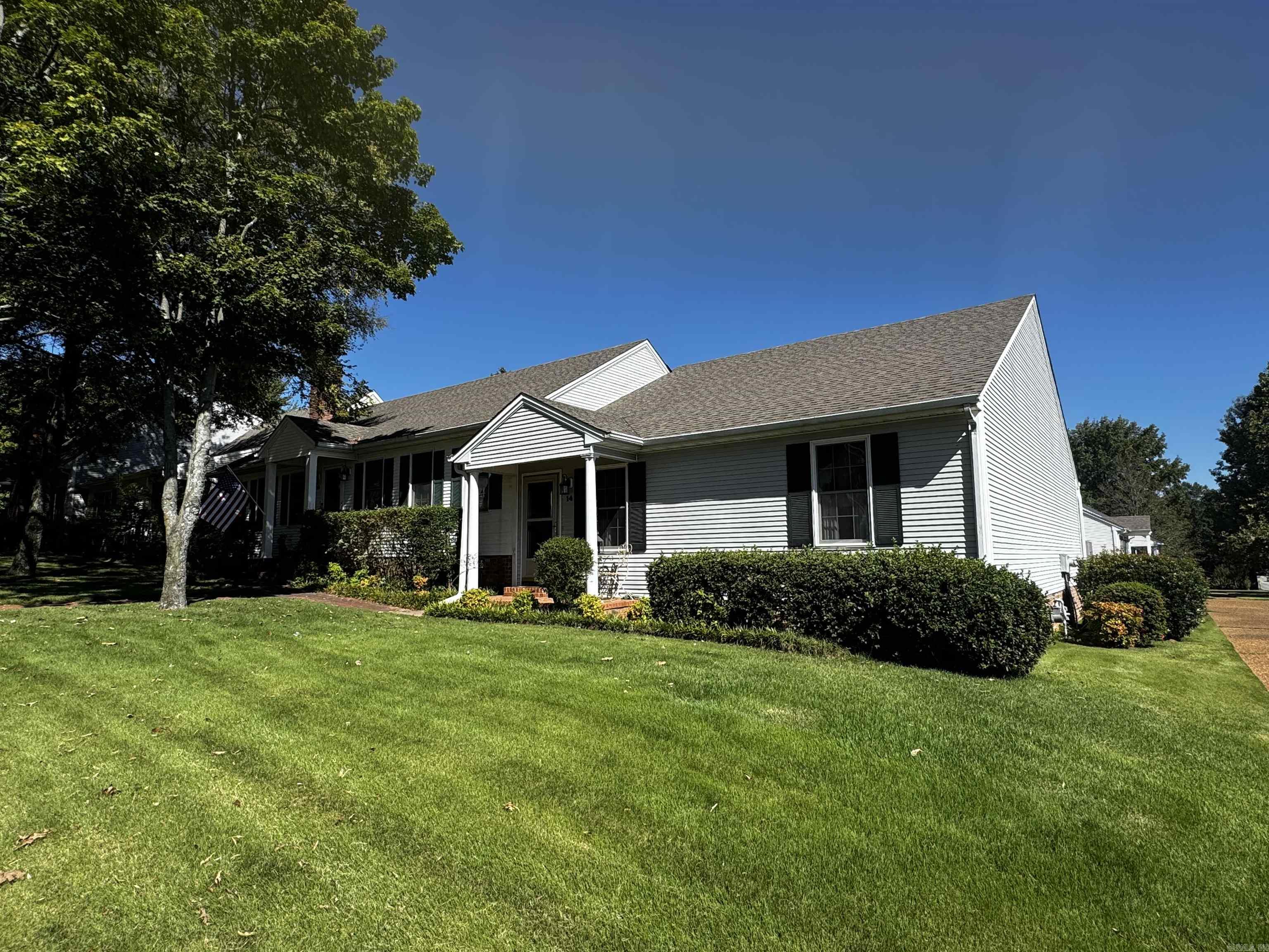 River Oaks Trce, Searcy, AR 72143