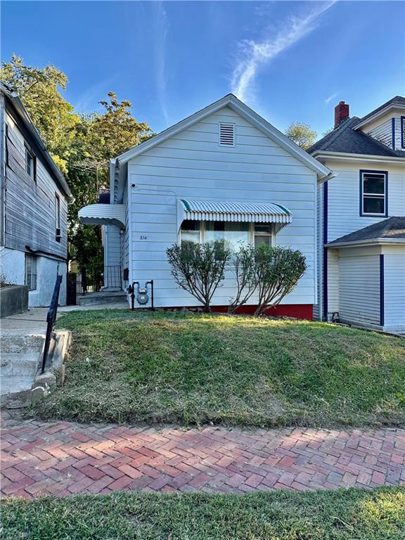 Powell St, Saint Joseph, MO 64501