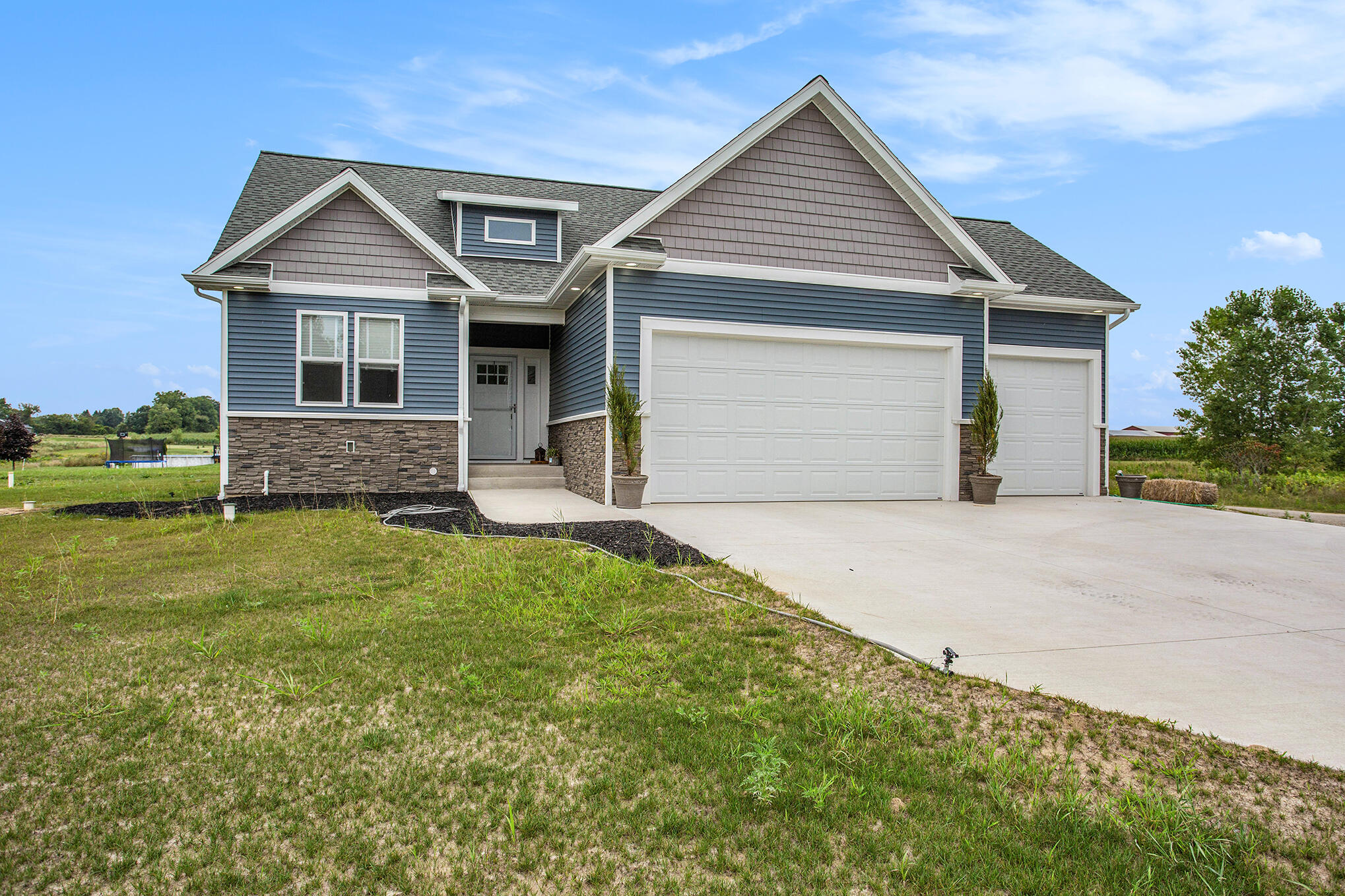 Daisy Way, Fremont, MI 49412