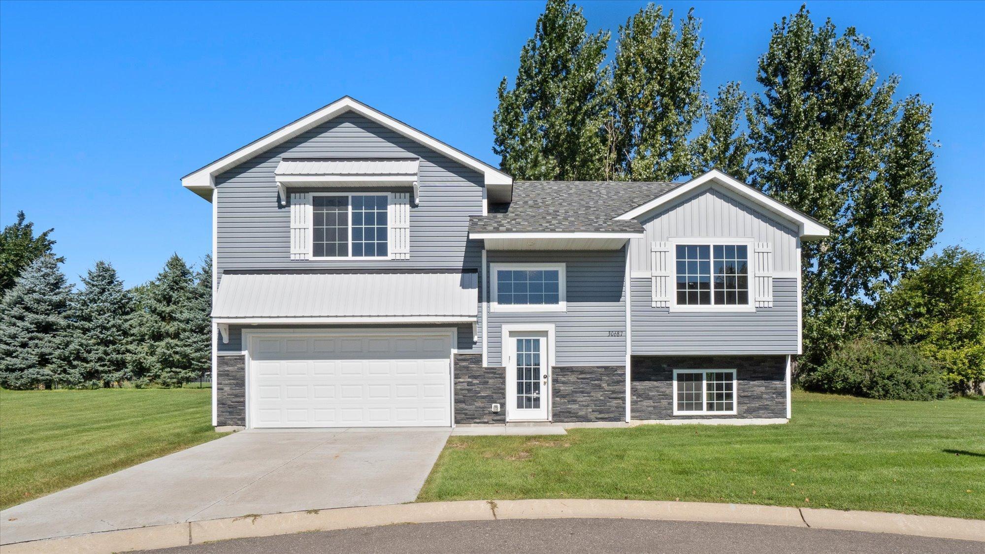 Revere Ave, Shafer, MN 55074
